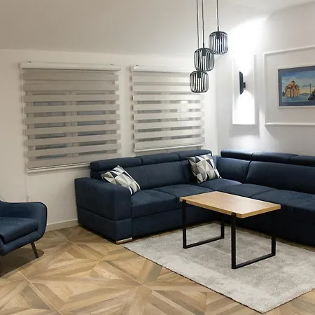 Sunny Hill Apartament *